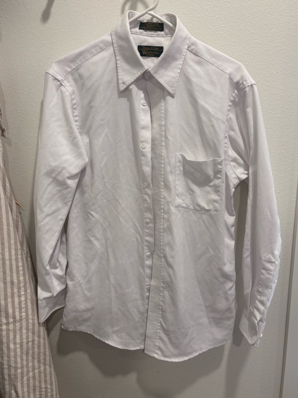 Dunne & Cole White Long-Sleeve Dress Shirt with Chest Pocket